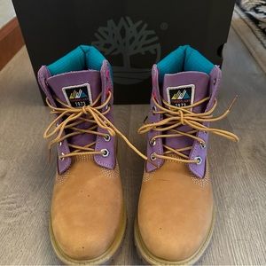 Timberland boots only worn one time excellent condition like brand new